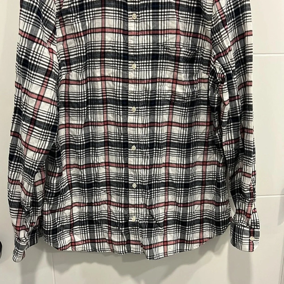 Banana Republic  classic fit flannel button up shirt size large - Picture 5 of 12